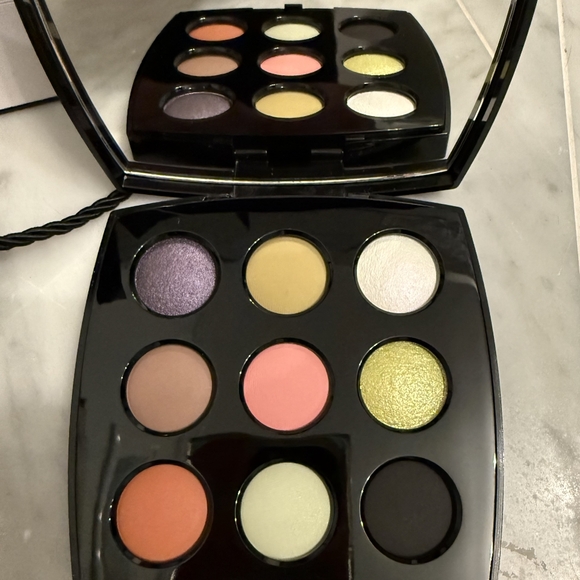 Chanel Les 9’ Ombres Eyeshdow Pallette NEW! - Picture 3 of 5